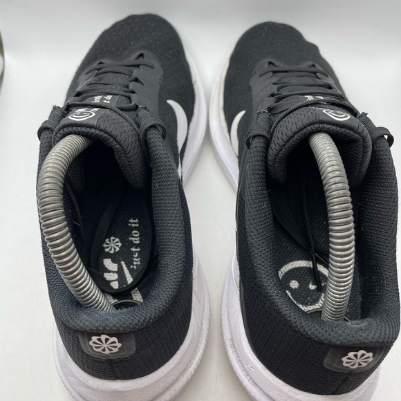 Nike Air Winflo 10 womens black sneakers size 9 - Picture 4 of 11